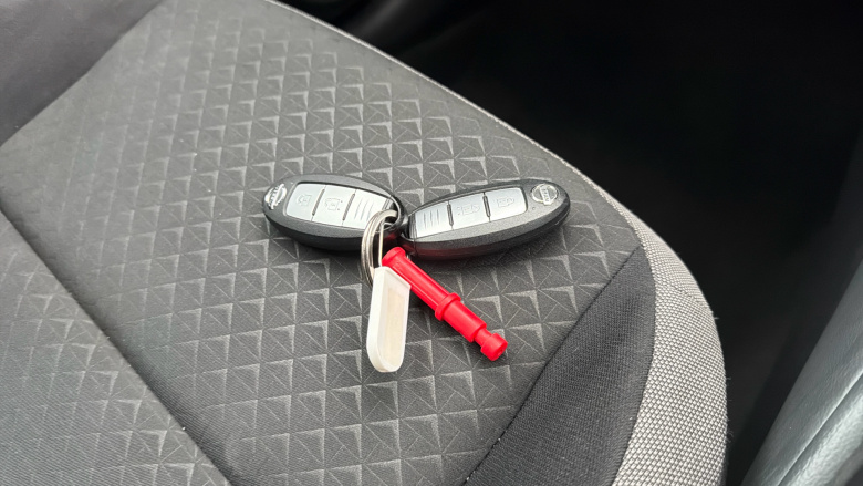 Nissan Juke 1.0 DiG-T N-Connecta 5dr Petrol Hatchback